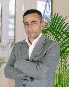 Dr. İhsan Onay